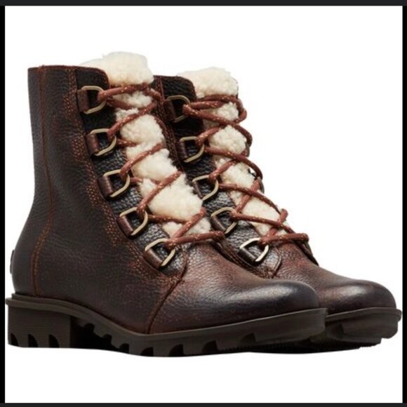 SOREL | Phoenix Short Lace Cozy Boot - Picture 1 of 12